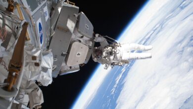 Photo of Posádka opustila vesmírnu stanicu ISS neskôr kvôli počasiu na Zemi