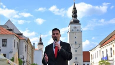 Photo of R. Švec reaguje na rozhodnutie KDH podporiť na prezidenta I. Korčoka